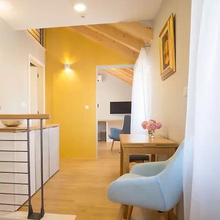 Mijama Bed & Breakfast 4*